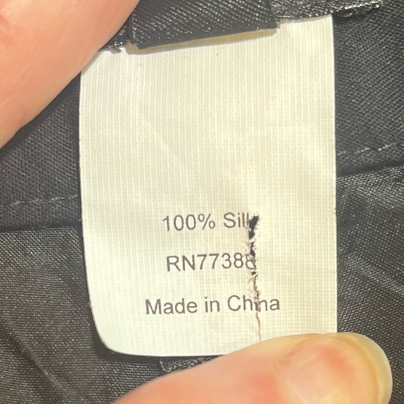 J. CREW 100% Silk Black Shorts Cuffed Hem Size 8 Old Money Quiet Luxury Natural - Picture 5 of 8